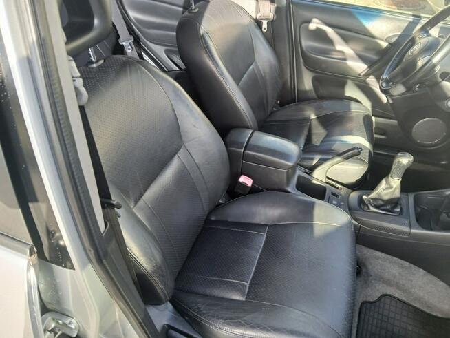 Toyota RAV-4 2.0 D4D LIFT 4X4 skóry alufelgi klimatronik tempomat szyberdach stanBD