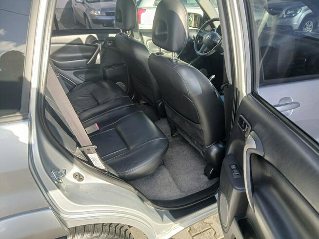 Toyota RAV-4 2.0 D4D LIFT 4X4 skóry alufelgi klimatronik tempomat szyberdach stanBD