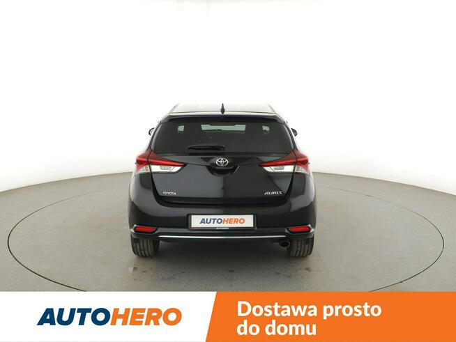 Toyota Auris Historia serwisowa Navi Klimatyzacja Podgrzewane fotele Bluetooth