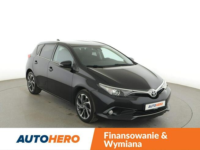 Toyota Auris Historia serwisowa Navi Klimatyzacja Podgrzewane fotele Bluetooth