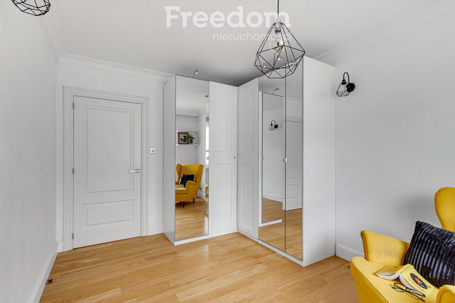 4 pok. w centrum Siedlec, 2012 rok, balkon, garaż.