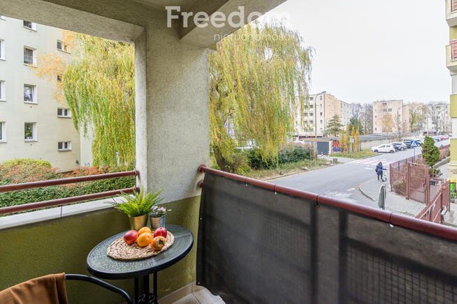 Atrakcyjna kawalerka z oddzielną kuchnią, 37 m2.