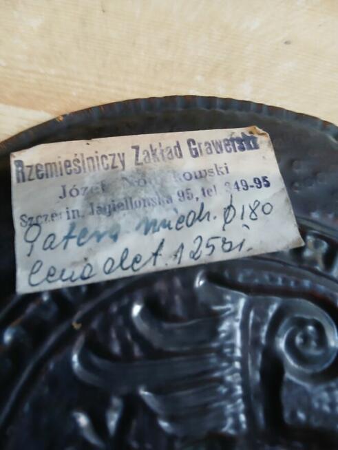 Piękne dwie patery wykonane w mosiądzu dla kolekcjonera