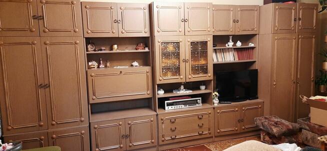 Oddam za darmo niezniszczony zestaw mebli!