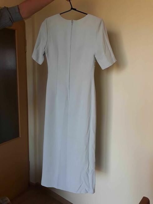 Sukienka wieczorowa na imprezy długa