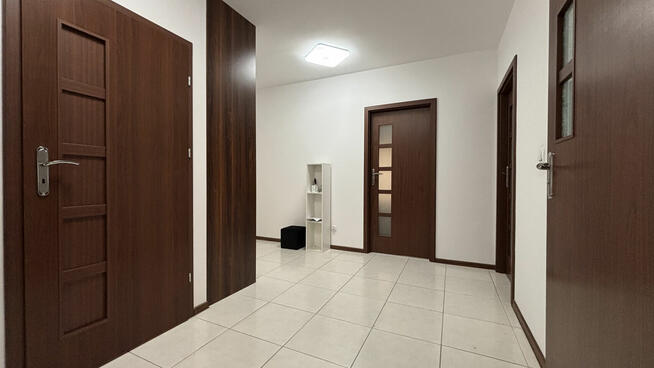 3-pokojowe mieszkanie z 2018 roku z dwoma ogródkami