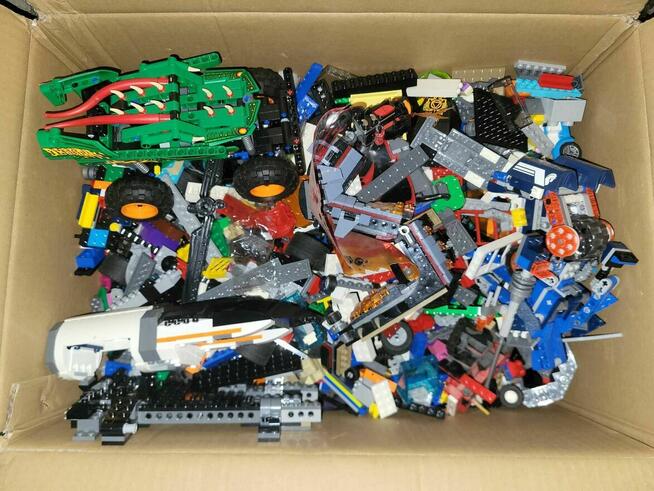 Klocki Lego mieszanka 5 kg losowe + 5 figurek