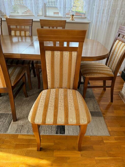 Sprzedam stół+ 8 krzeseł