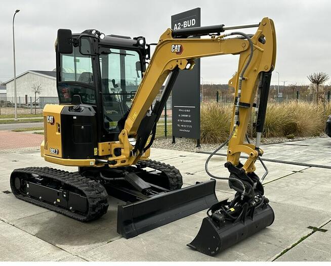 FABRYCZNIE NOWA MINIKOPARKA CATERPILLAR 302.7 CR.