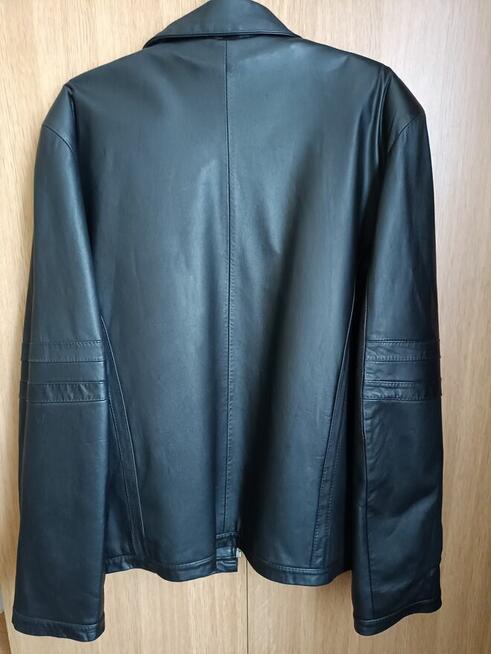 Skórzana czarna kurtka z podpinką