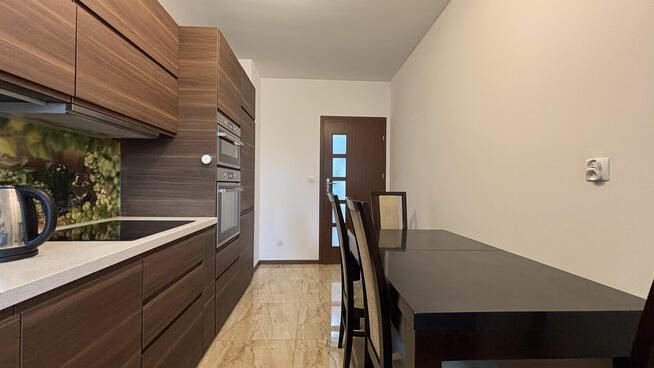 3-pokojowe mieszkanie z 2018 roku z dwoma ogródkami