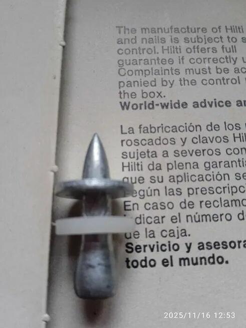 Oryginalne kołki Hilti ENP3-21 D12 do mocowania na stałe.
