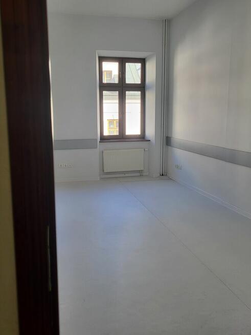 Lokale użytkowe/biurowe o łącznej powierzchni ponad 700 m2