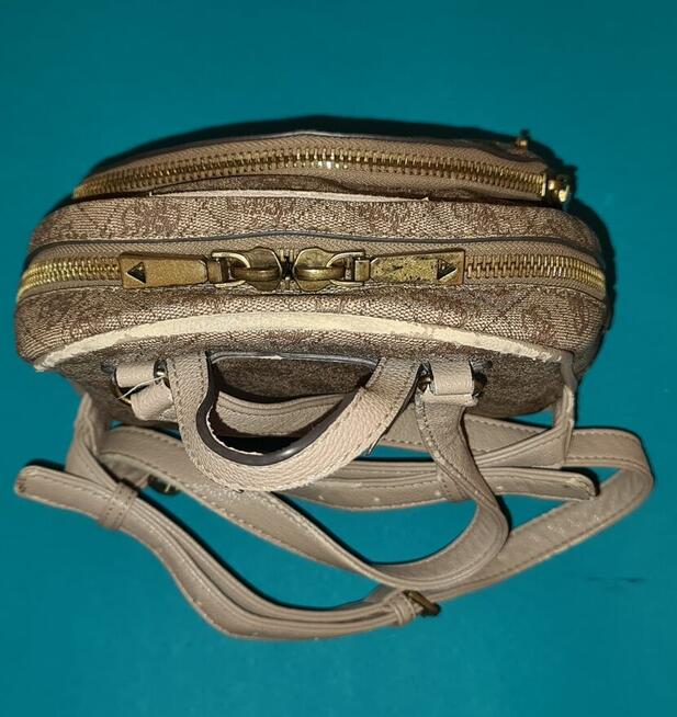 Guess Plecak Oryginalny T06-189