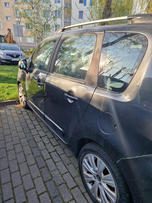Syndyk sprzeda samochód osobowy Citroen C3 Picasso