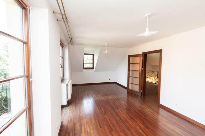 Dom Żerniki Wrocławskie gm. Siechnice, Miodowa