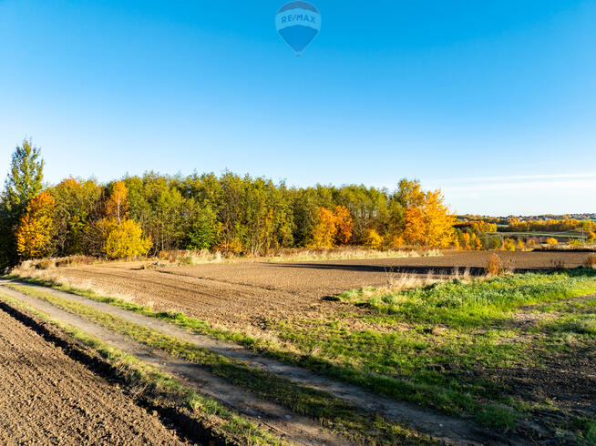 Budowlana działka w Trąbkach | Biskupice