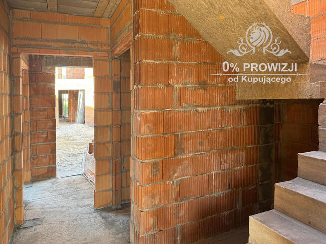 Dom w zab. bliźniaczej o pow. uż.105,27 z garażem+16,10m2/Iwiny