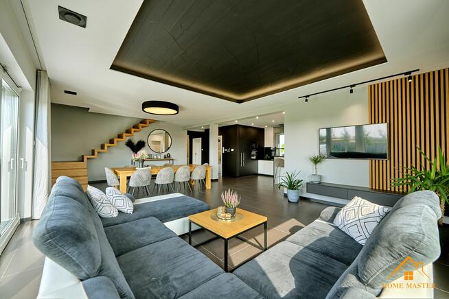 nowoczesny dom z basenem