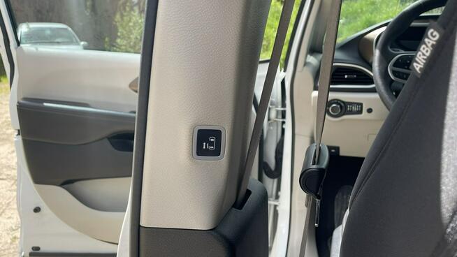 Chrysler Pacifica 3.6Pentastar 286KM 7os KameraCof El drzwi El klapa