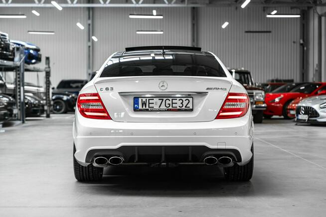 Mercedes C 63 AMG Bezwypadkowy. Przebieg 7600 km! Po konwersji. Po serwisie na 15 tys zł