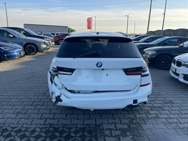 330i Mpakiet Xdrive Automat Skóra Virtual 258KM