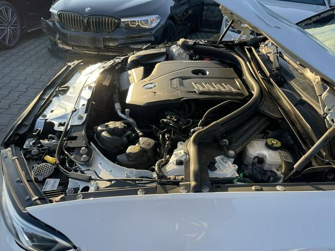 330i Mpakiet Xdrive Automat Skóra Virtual 258KM