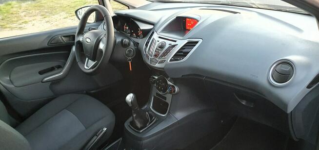 Ford Fiesta Podgrzewane Fotele Podgrzewana przednia szyba/Zestaw głośnomówiący