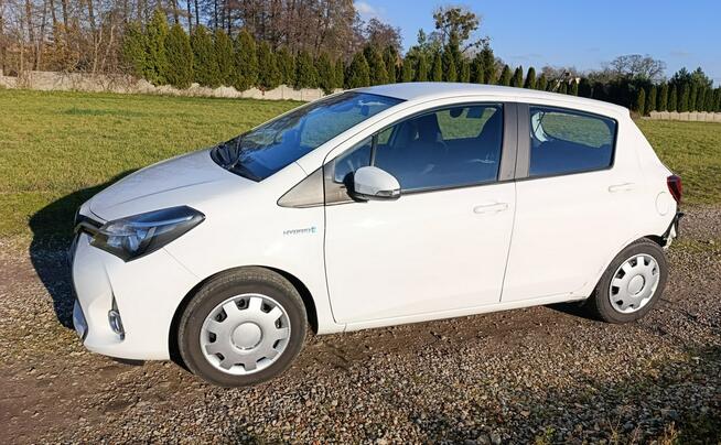 Toyota Yaris 1.5 hybrid 95tys km