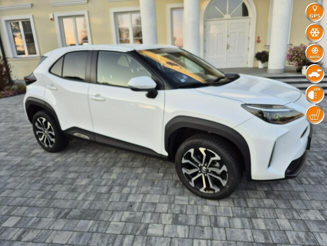 Toyota Yaris Cross 1.5 hybryd full led  climatronic kamera grzane fotele