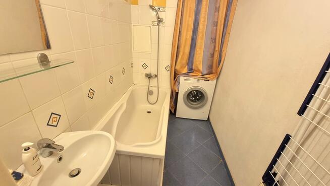 2 pok. 48,9 m2, I piętro, balkon