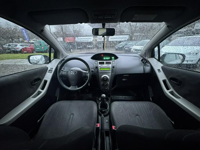 Toyota Yaris Klimatyzacja, Ele szyby, Ele lusterka, PL Salon, 2 kpl. kół