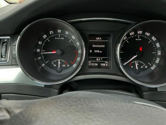 Superb 2.0 TDI 140km Exclusiv DSG navi BIXENON pamięć foteli HAK 2015
