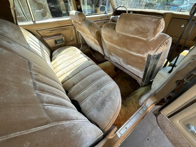 OLDSMOBILE DELTA 88 ROYALE 1977 GM B-BODY