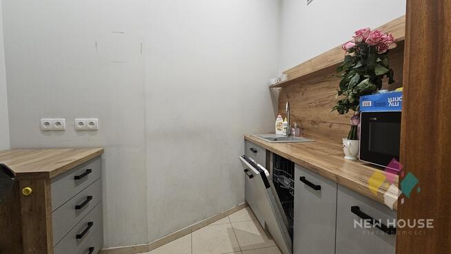 4 pomieszczenia, 150 m2 - I piętro, parking