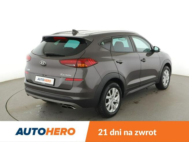 Hyundai Tucson lift klima auto navi grzane fotele kamera i czujniki parkowania
