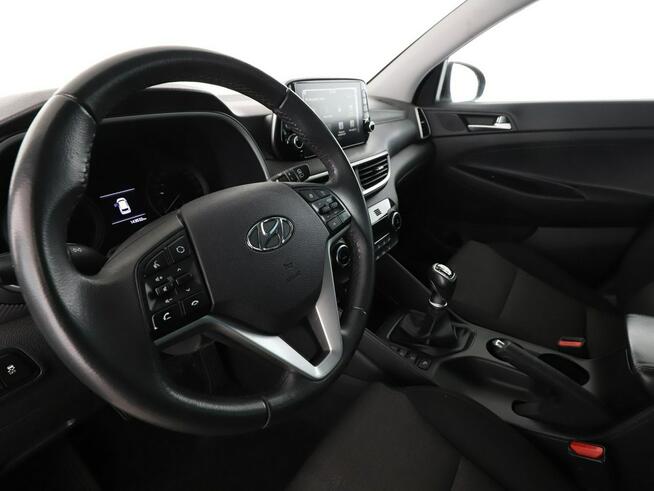 Hyundai Tucson lift klima auto navi grzane fotele kamera i czujniki parkowania
