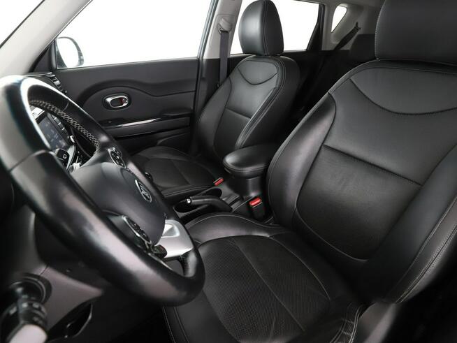 Kia Soul skóra navi klima auto kamera i czujniki parkowania