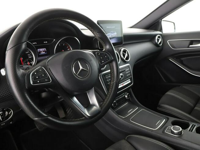 Mercedes A 220 4x4 automat full LED półskóra, czujniki parkowania