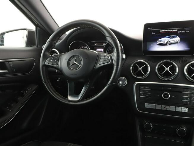 Mercedes A 220 4x4 automat full LED półskóra, czujniki parkowania