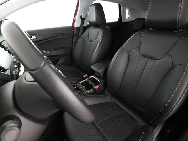 Opel Grandland X automat skóra navi klima auto full LED kamera i czujniki parkowania