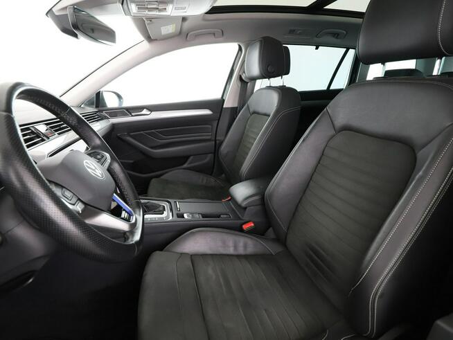 Volkswagen Passat 1.4GTE PHEV Automat Panorama Virtual ACC Navi Grzane Fotele Kamera LED