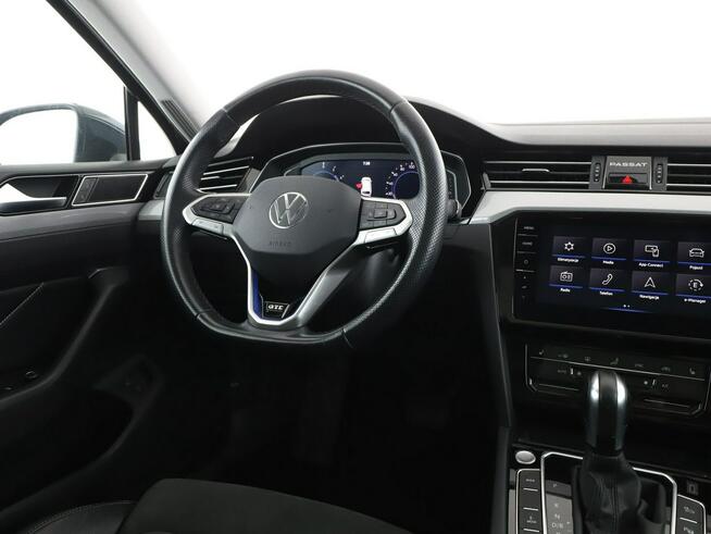 Volkswagen Passat 1.4GTE PHEV Automat Panorama Virtual ACC Navi Grzane Fotele Kamera LED