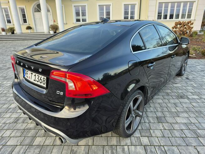 Volvo S60 navi xenon kamera automat r-design skóra 5 cilndry