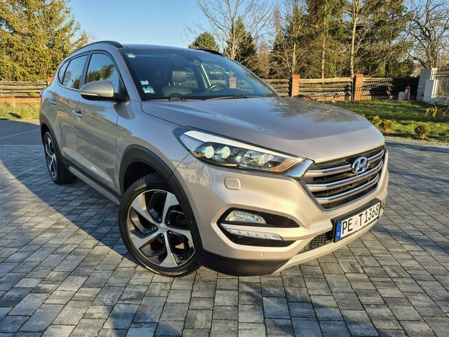 Hyundai Tucson 1.7crd xenon automat kamera navi GRZANA kierownica FOTELE ORYGINAŁ