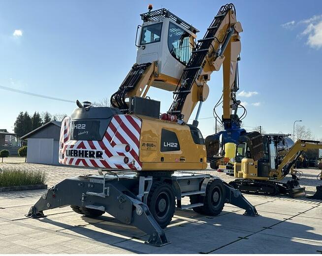 KOPARKA PRZEŁADUNKOWA LIEBHERR LH 22 M LITRONIC