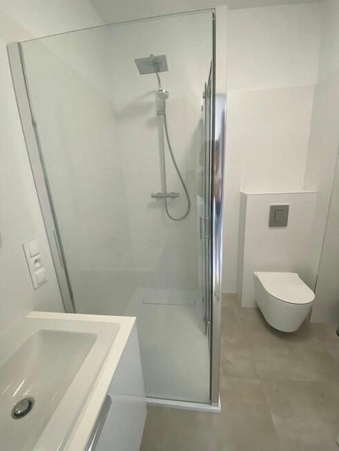 2 pokoje, 47m2, II p, winda, duży balkon, parking, os. Tara