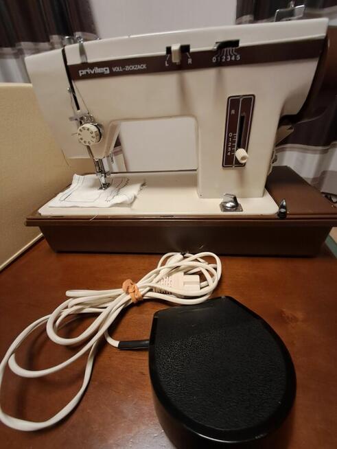 Sprzedam maszynę do szycia privileg
