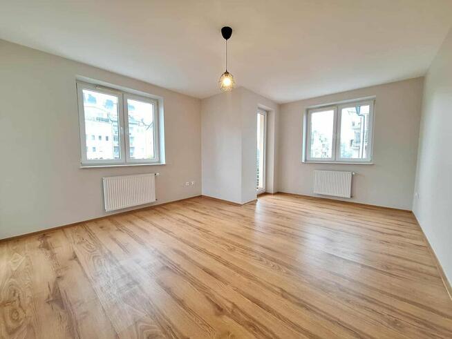 56m NOWOSĄDECKA, mieszkanie 2-pokojowe, 2 balkony