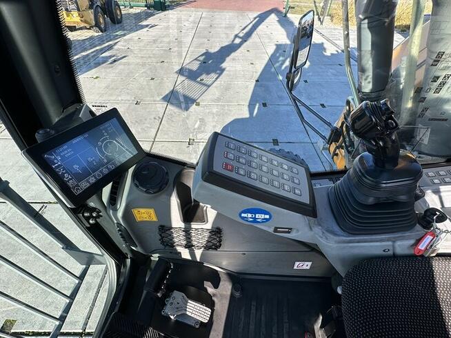 KOPARKA PRZEŁADUNKOWA LIEBHERR LH 22 M LITRONIC